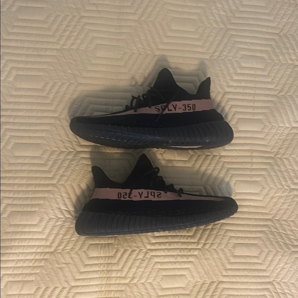 Adidas Yeezy Boost 350 v2